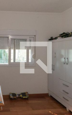 Casa à venda com 530m², 5 quartos e 5 vagas Casa à venda com 530m², 5 quartos e 5 vagasQuarto 1