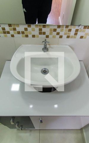 Apartamento à venda com 40m², 1 quarto e sem vaga Apartamento à venda com 40m², 1 quarto e sem vagaBanheiro