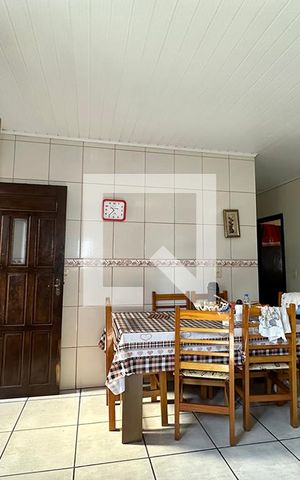 Casa à venda com 92m², 3 quartos e 2 vagasCozinha