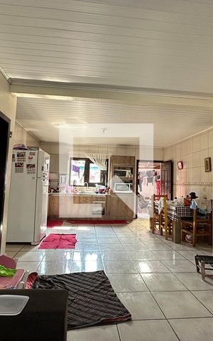 Casa à venda com 92m², 3 quartos e 2 vagasSala