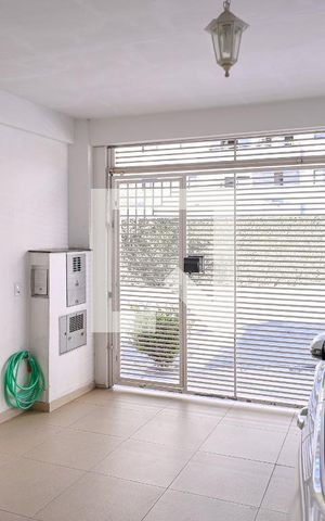Casa à venda com 120m², 3 quartos e 2 vagas Casa à venda com 120m², 3 quartos e 2 vagasGaragem