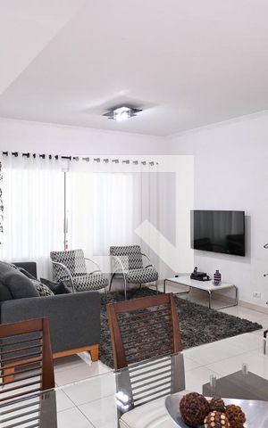 Casa à venda com 120m², 3 quartos e 2 vagas Casa à venda com 120m², 3 quartos e 2 vagasSala