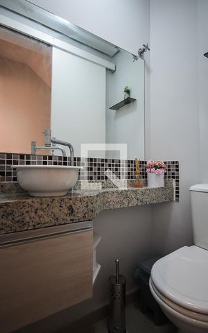 Casa de condomínio para alugar com 180m², 3 quartos e 3 vagas Casa de condomínio para alugar com 180m², 3 quartos e 3 vagasLavabo