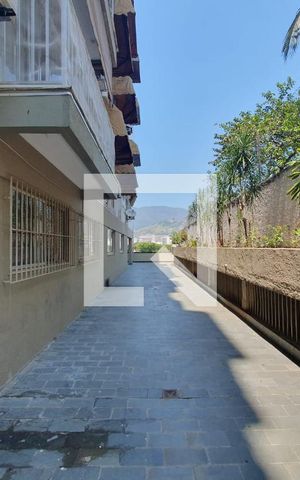 Apartamento à venda com 75m², 2 quartos e 1 vaga Apartamento à venda com 75m², 2 quartos e 1 vagaÁrea Comum - Playground
