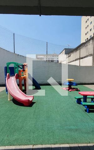 Apartamento à venda com 75m², 2 quartos e 1 vaga Apartamento à venda com 75m², 2 quartos e 1 vagaÁrea Comum - Playground