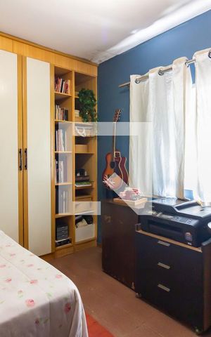 Casa à venda com 165m², 3 quartos e 2 vagas Casa à venda com 165m², 3 quartos e 2 vagasQuarto 2