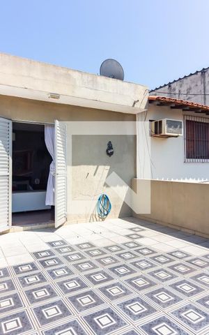 Casa à venda com 165m², 3 quartos e 2 vagas Casa à venda com 165m², 3 quartos e 2 vagasSacada do Quarto 1