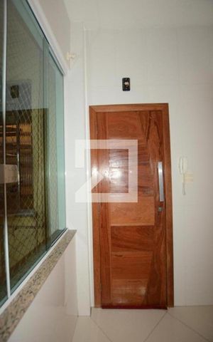 Casa à venda com 80m², 2 quartos e sem vagaÁrea de serviço