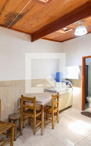 Casa à venda com 63m², 2 quartos e 2 vagas Casa à venda com 63m², 2 quartos e 2 vagasÁrea de Serviço