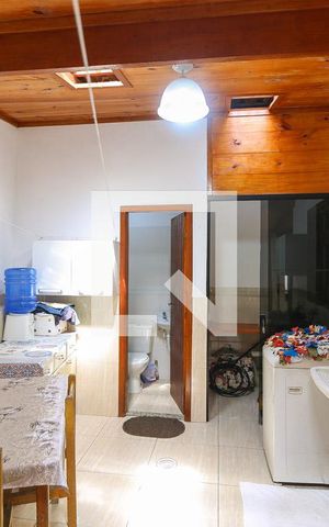 Casa à venda com 63m², 2 quartos e 2 vagas Casa à venda com 63m², 2 quartos e 2 vagasÁrea de Serviço