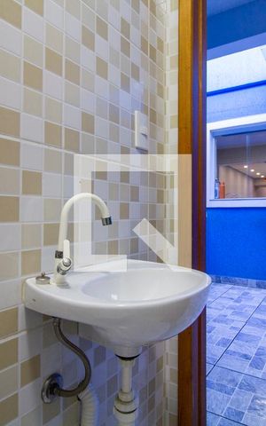 Casa à venda com 300m², 3 quartos e 2 vagasBanheiro de Serviço
