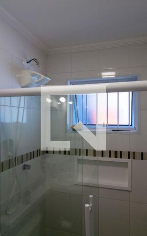 Casa à venda com 300m², 3 quartos e 2 vagasBanheiro da Suíte
