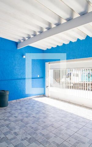 Casa à venda com 300m², 3 quartos e 2 vagasGaragem
