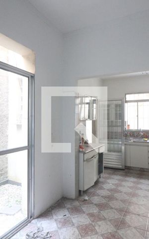Casa à venda com 66m², 2 quartos e 1 vagaSala