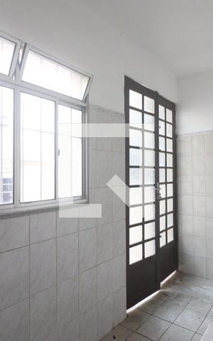Casa à venda com 66m², 2 quartos e 1 vagaÁrea de Serviço
