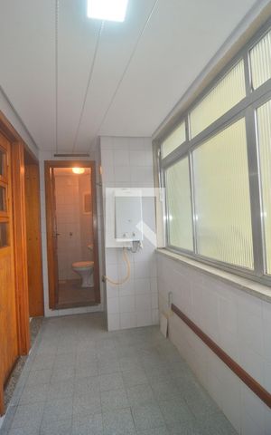 Apartamento para alugar com 126m², 4 quartos e 1 vagaÁrea de Serviço