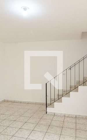 Casa para alugar com 100m², 2 quartos e sem vaga Casa para alugar com 100m², 2 quartos e sem vagaSala