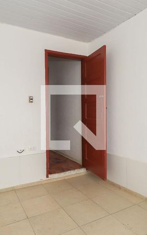 Casa à venda com 200m², 4 quartos e 1 vaga Casa à venda com 200m², 4 quartos e 1 vagaQuarto 3