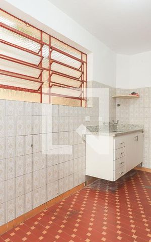 Casa à venda com 200m², 4 quartos e 1 vaga Casa à venda com 200m², 4 quartos e 1 vagaCozinha