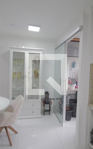 Apartamento à venda com 76m², 2 quartos e 1 vagaCozinha