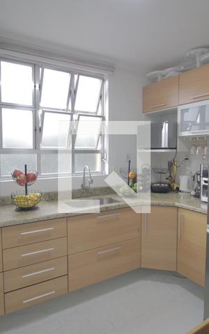 Apartamento à venda com 76m², 2 quartos e 1 vagaCozinha