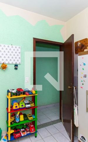 Casa à venda com 200m², 3 quartos e 5 vagas Casa à venda com 200m², 3 quartos e 5 vagasQuarto 2