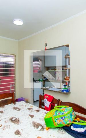 Casa à venda com 200m², 3 quartos e 5 vagas Casa à venda com 200m², 3 quartos e 5 vagasSala de Jantar
