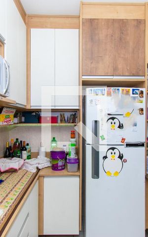 Casa à venda com 200m², 3 quartos e 5 vagas Casa à venda com 200m², 3 quartos e 5 vagasCozinha