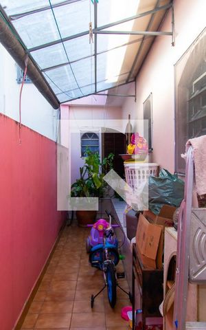 Casa à venda com 200m², 3 quartos e 5 vagas Casa à venda com 200m², 3 quartos e 5 vagasÁrea de Serviço