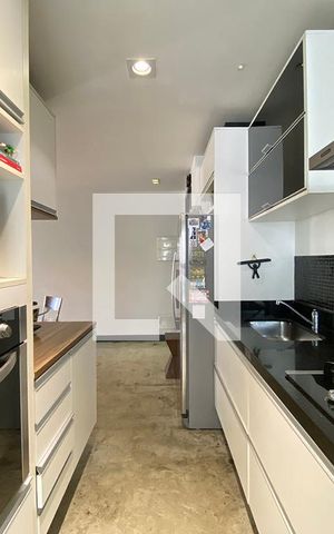 Apartamento à venda com 70m², 2 quartos e 2 vagas Apartamento à venda com 70m², 2 quartos e 2 vagasCozinha