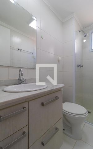 Apartamento para alugar com 58m², 2 quartos e 2 vagas Apartamento para alugar com 58m², 2 quartos e 2 vagasBanheiro da Suíte