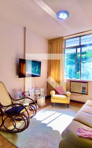 Apartamento à venda com 107m², 4 quartos e sem vaga Apartamento à venda com 107m², 4 quartos e sem vagaSala