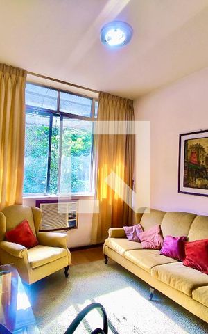 Apartamento à venda com 107m², 4 quartos e sem vaga Apartamento à venda com 107m², 4 quartos e sem vagaSala