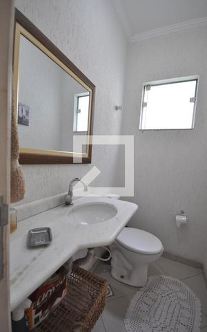 Casa à venda com 188m², 3 quartos e 4 vagasLavabo