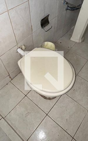 Casa para alugar com 100m², 2 quartos e 10 vagasBanheiro
