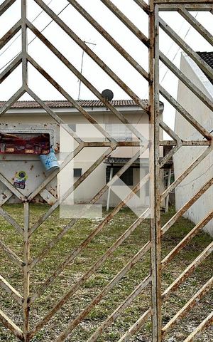 Casa para alugar com 100m², 2 quartos e 10 vagasFachada