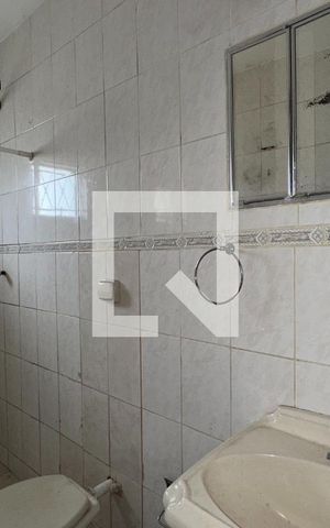 Casa para alugar com 100m², 2 quartos e 10 vagasBanheiro