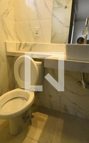 Apartamento à venda com 58m², 2 quartos e 1 vaga Apartamento à venda com 58m², 2 quartos e 1 vagaBanheiro