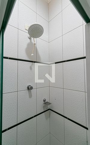 Casa à venda com 359m², 4 quartos e 3 vagasBanheiro 2