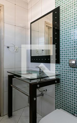 Casa à venda com 359m², 4 quartos e 3 vagasBanheiro da Suíte