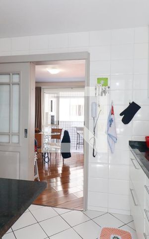 Apartamento para alugar com 70m², 2 quartos e 1 vagaCozinha