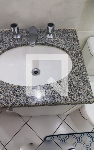 Apartamento para alugar com 70m², 2 quartos e 1 vagaBanheiro da Suíte