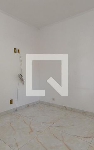 Casa à venda com 390m², 3 quartos e 3 vagas Casa à venda com 390m², 3 quartos e 3 vagasQuarto 1