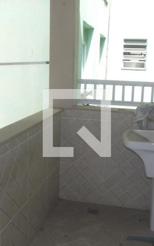 Apartamento à venda com 71m², 2 quartos e sem vagaÁrea de Servço