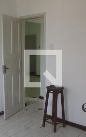 Apartamento à venda com 71m², 2 quartos e sem vagaSala