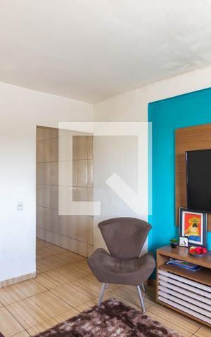 Casa à venda com 125m², 1 quarto e 2 vagas Casa à venda com 125m², 1 quarto e 2 vagasSala