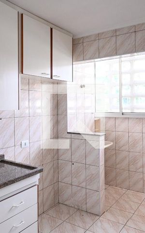 Apartamento para alugar com 100m², 3 quartos e 2 vagas Apartamento para alugar com 100m², 3 quartos e 2 vagasCozinha
