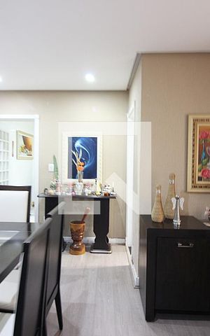 Casa à venda com 204m², 3 quartos e 2 vagasSala 2