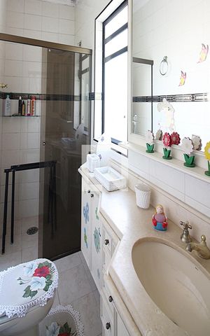 Casa à venda com 204m², 3 quartos e 2 vagasBanheiro do Quarto 2 - Suíte