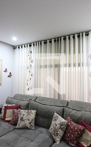 Casa à venda com 204m², 3 quartos e 2 vagasSala 